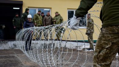 Photo of Украина планирует отгородиться от Беларуси колючей проволокой из-за мигрантов