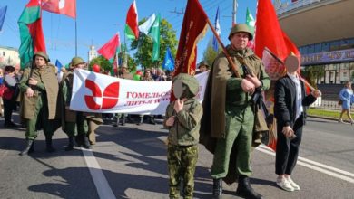 Photo of “Победобесие” по-гомельски: георгиевские ленточки, российские флаги, концерт в церкви. ФОТОРЕПОРТАЖ