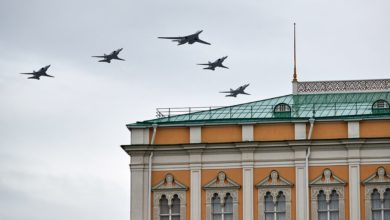 Photo of Парад в Москве прошел без воздушной части