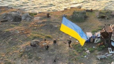 Photo of На острове Змеиный снова реет флаг Украины – с посланием “русскому военному кораблю”. ФОТО. ВИДЕО