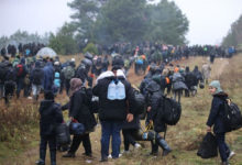 Photo of Белорусские силовики на границе с Польшей собрали около 800 мигрантов