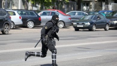 Photo of В Березино задержали мужчину за то, что он снимал ГАИ на камеру — через час его доставили в реанимацию со следами побоев