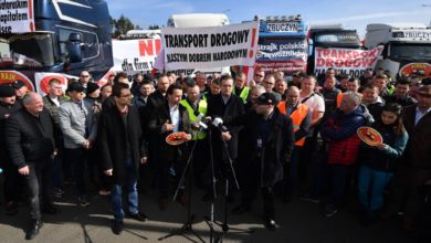 Photo of Польские перевозчики начали забастовку против фирм с беларусским и российским капиталом. ФОТО