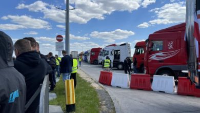 Photo of Польские дальнобойщики устроили акцию протеста у границы с Беларусью