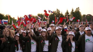 Photo of В городах Беларуси День память провели под российским триколором. Во время войны он был флагом предателей. ФОТО