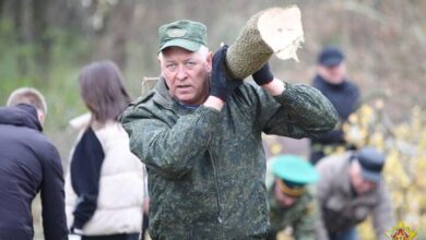 Photo of Палки, бревна, два кола: в Бресте начали «строить» республиканский центр патриотического воспитания. ФОТО