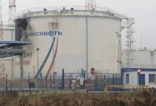 Photo of Мощные взрывы под Орлом: БПЛА подорвали нефтебазу «Стальной конь»