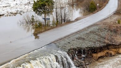 Photo of В России прорвало еще одну дамбу: под воду уходит Томск. ФОТО